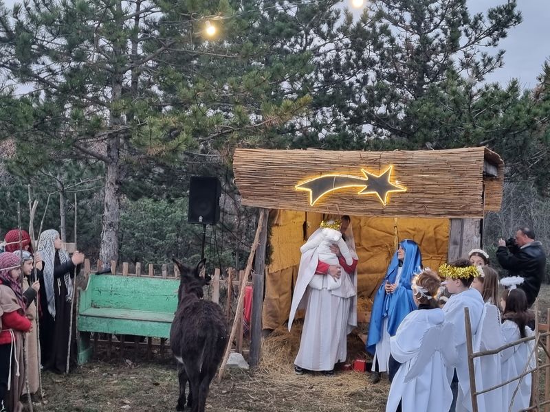 Uprizorene Žive jaslice na Gori Glušići